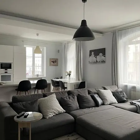 Apartment Daria Nezavisimosti *
