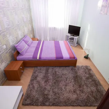 Apartment Daria Nezavisimosti *