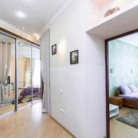 Daria Nezavisimosti Apartment *